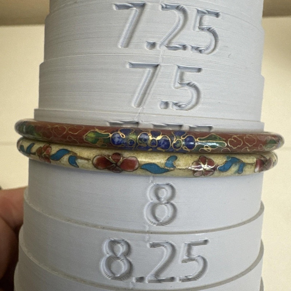 Pair of Vintage cloisonne bangle bracelets Brown  & Cream floral design Sz 7.75